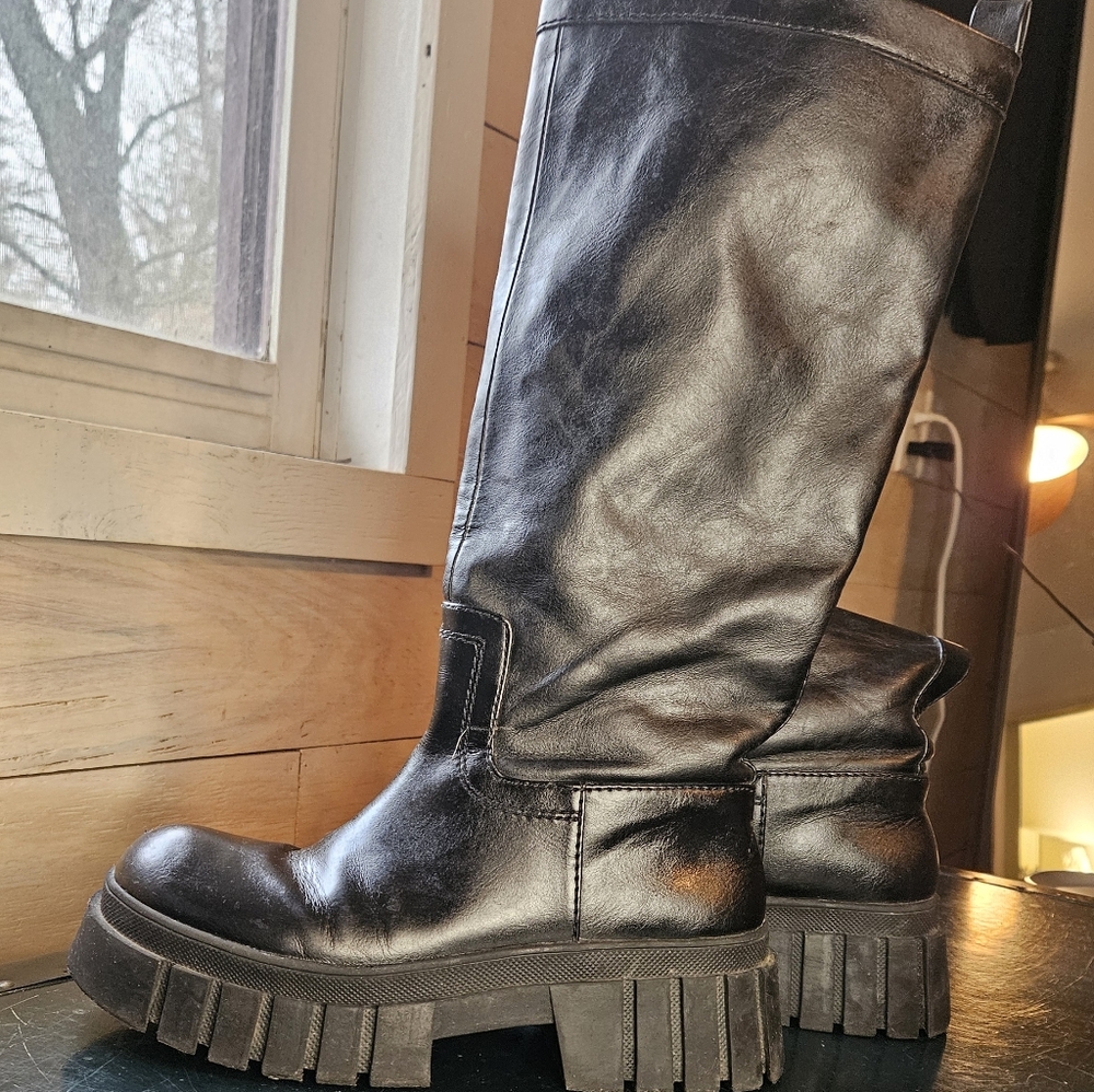 Zara Lug Sole Chunky Black Boots